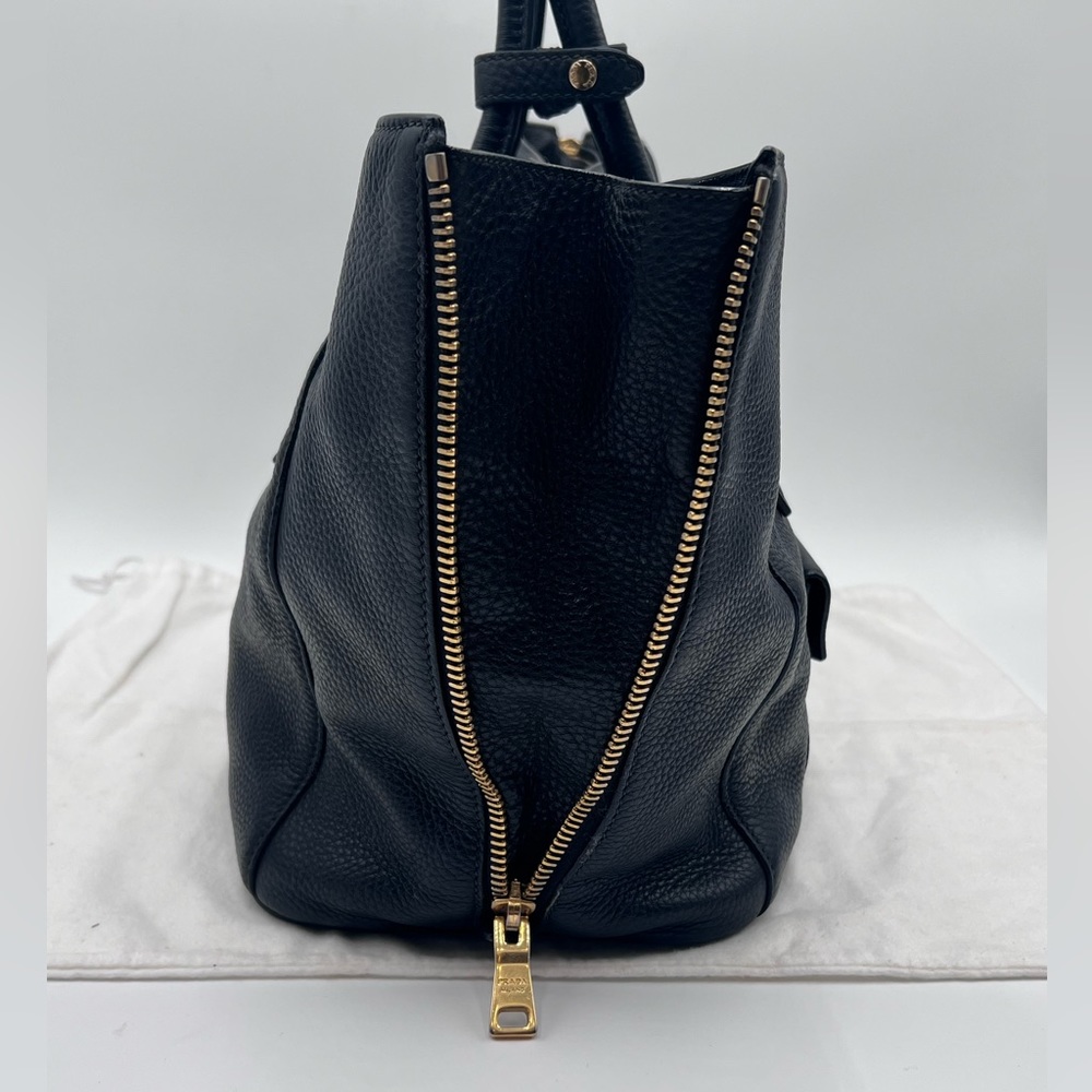 🌹♥️Prada Handbag♥️🌹 - Picture 6 of 16
